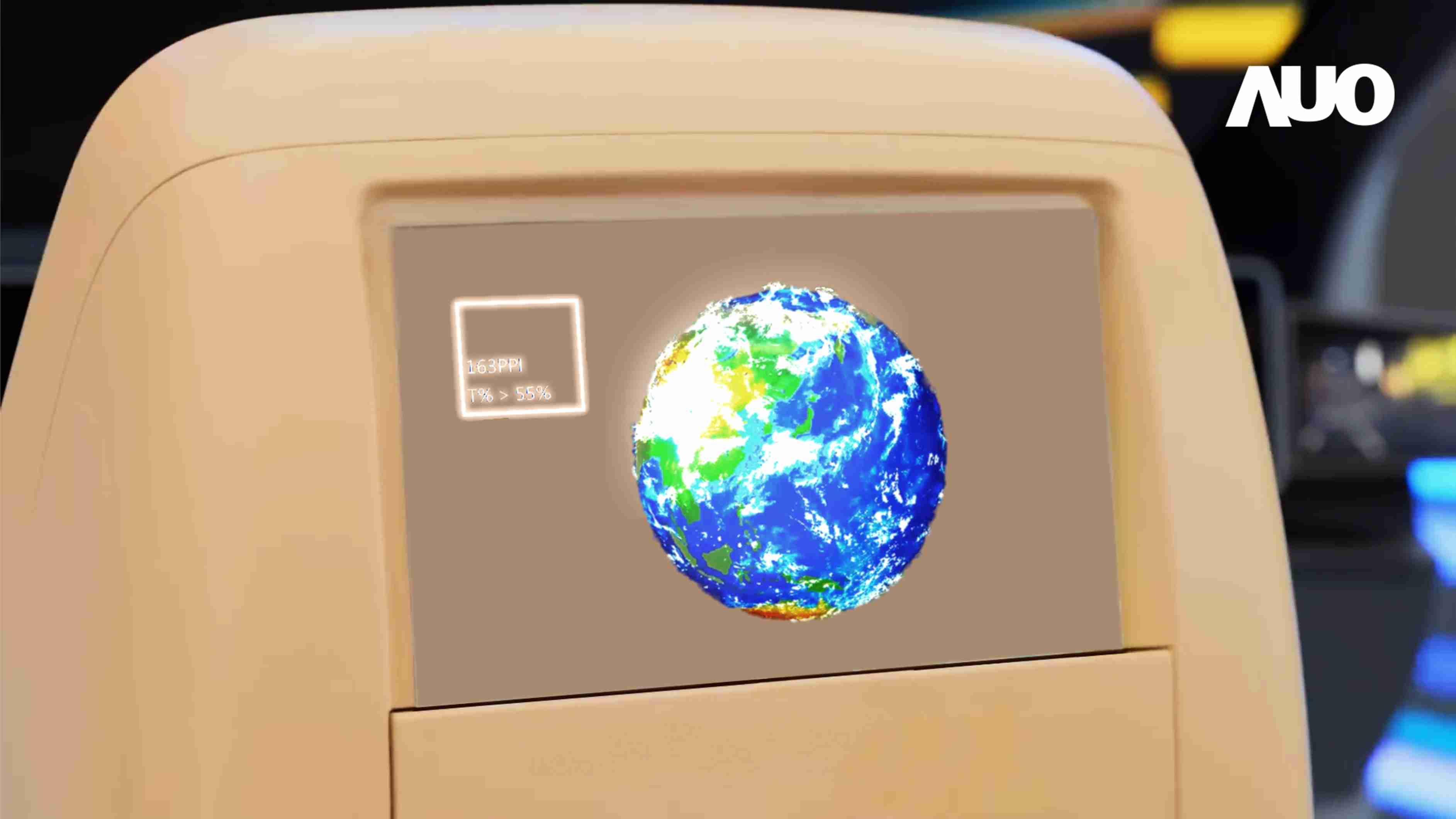 龙门国际突破设计与制程挑战，，，，推出全球最高分辨率163ppi的13.5吋透明Micro LED面板，，，，并积极布局智能车市场，，，，以期拓展透明显示应用的可能性